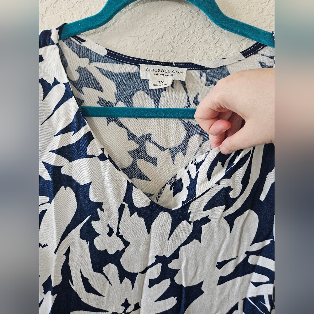 NWOT! Chic Soul Navy and White Boho Floral Mini Dress with Flutter Sleeves! - Picture 5 of 10